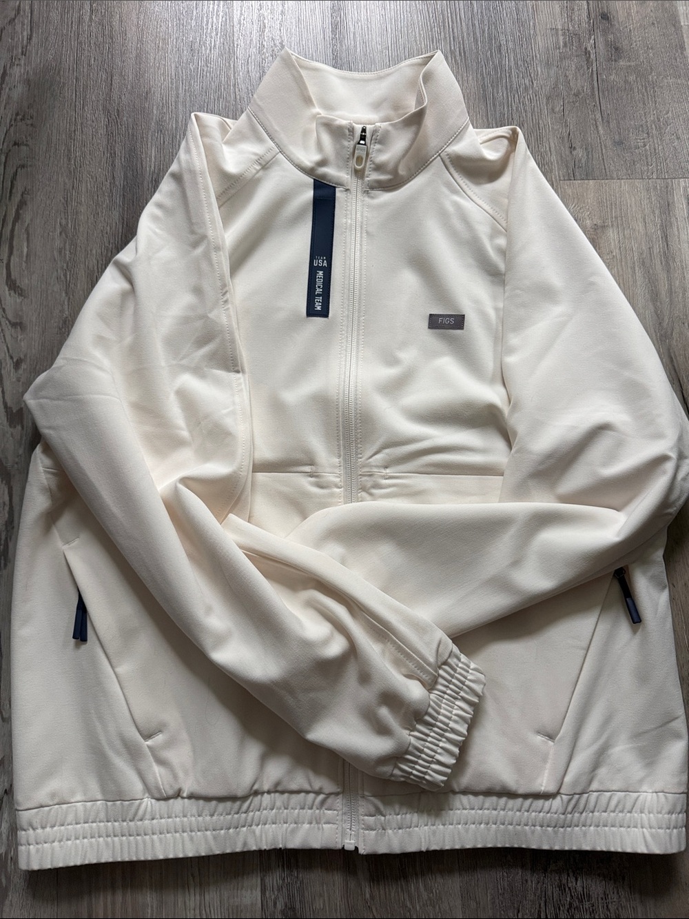 Figs Sydney team USA off white small